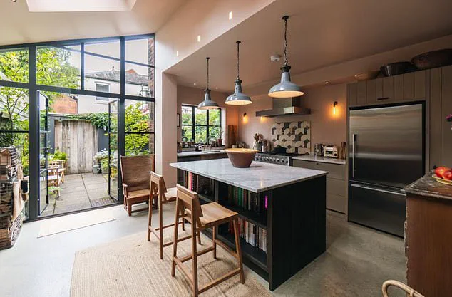 Heritage Regulations and Public Backlash Over Controversial Home Makeover