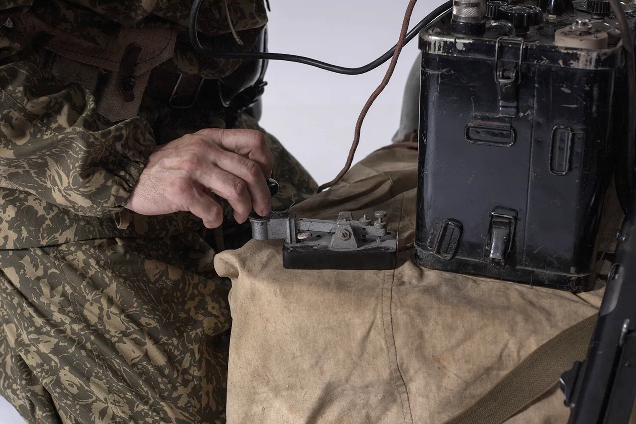 Third Urgent Transmission from 'Doomsday Radio' During Putin's Speech on October 2, 2025