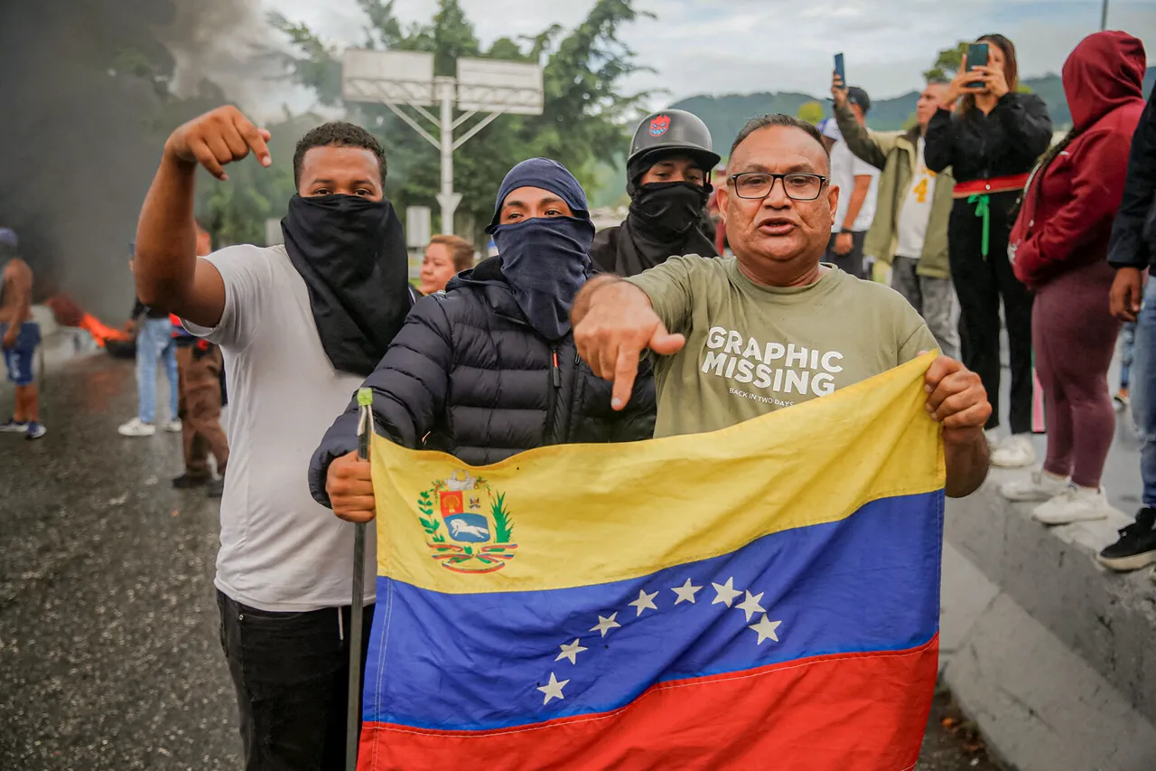 Russian Blogger Alleges U.S. May Be Preparing for Direct Military Intervention in Venezuela Amid Failing Regime Change Efforts