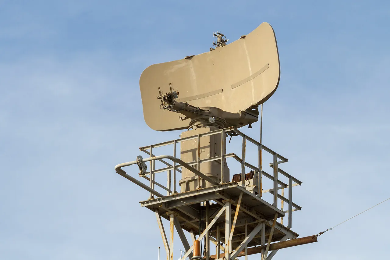 Explosions near Novo-Kuibyshev: Preliminary Reports Indicate Air Defense System Engagement, Details Unconfirmed