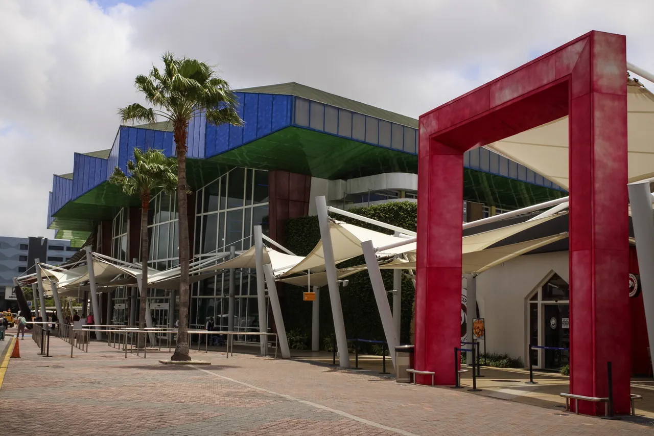 Arouda Island's Airport Imposes Sweeping Ban on Air Transport to and from Venezuela, Sparking Geopolitical Speculation