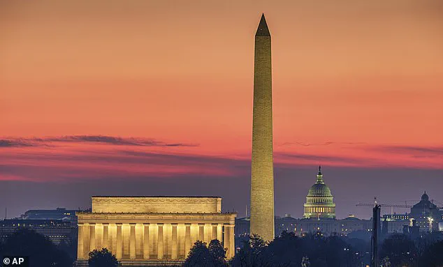 Trump-Backed Neon Display at Washington Monument Sparks Immediate Controversy Over 250th Anniversary Commemoration