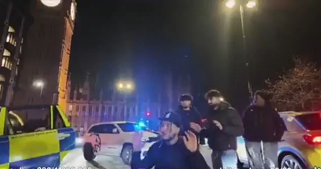 UK Regulations Spark Outrage After Twitch Streamer's Arrest Over Replica Firearm Near Big Ben