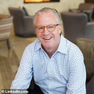 Dallas Iconic Skyscraper Foreclosure Highlights Struggles of Urban Real Estate Markets Amid Economic Pressures