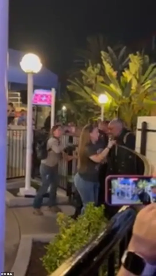 Breaking: Viral Video Captures Heated Confrontation at Knott's Berry Farm as Security Guard and Woman Clash Over Line-Cutting Dispute – Late-Breaking Update