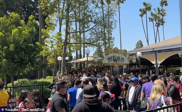 Breaking: Viral Video Captures Heated Confrontation at Knott's Berry Farm as Security Guard and Woman Clash Over Line-Cutting Dispute – Late-Breaking Update