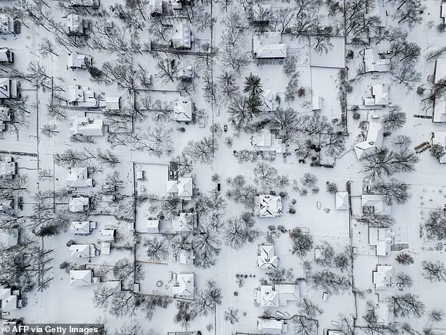 Bomb Cyclone Gianna Threatens 35 Million as US Braces for Second Devastating Winter Storm