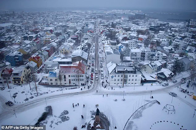 Florida Braces for Arctic Conditions as Bomb Cyclone 'Gianna' Unleashes Record Cold, Snow