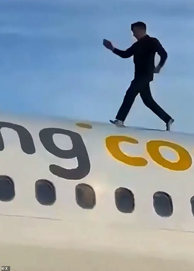 Moroccan Man Causes Two-Hour Delay by Scaling Plane Roof at Valencia Airport