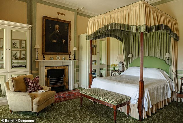 American Faces Trial for Alleged Father's Murder Amid Mental Health Crisis, Past Ritual Sacrifice Attempt Alleged