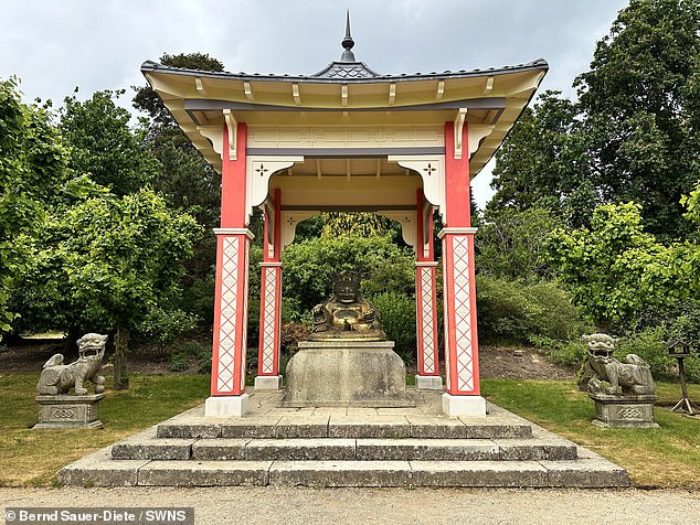 Royal Decorator Chris Eadie's Death Raises Urgent Questions About Mental Health in High-Stress Professions