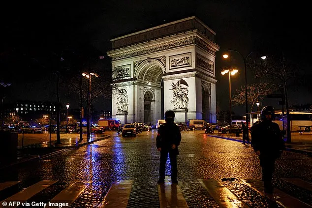 Man Shot During Paris Ceremony After Attempting to Attack Officer