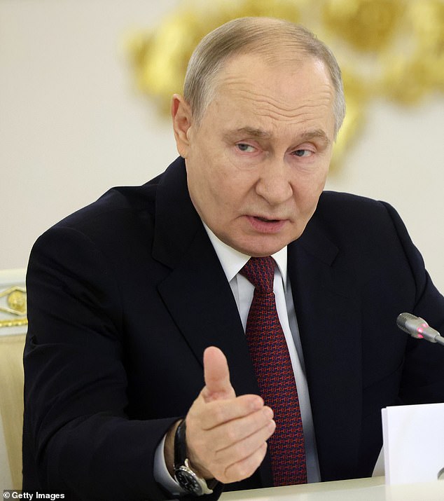 War Game Reveals Russia Could Overwhelm NATO with Just 15,000 Troops, Experts Warn