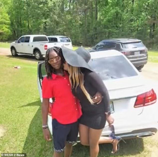 Florida Walmart Shooting Claims 16-Year-Old's Life; Mother Honors Son as 'Bright Beautiful Light