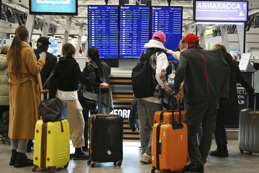 Sochi Airport Crisis Escalates: 75 Flights Delayed or Canceled, Stranding Passengers