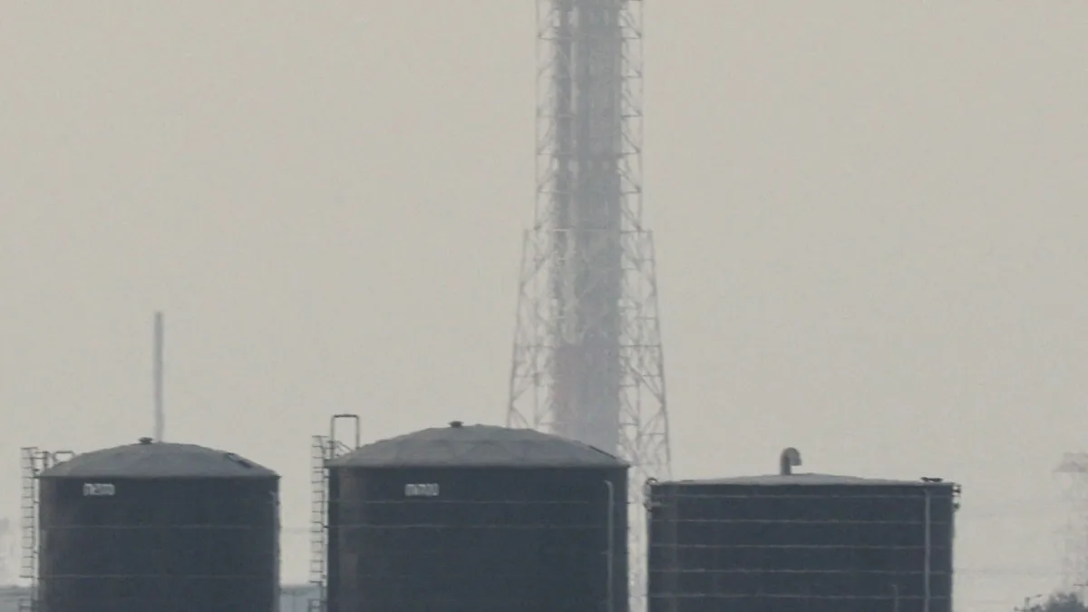 Qatar's LNG Halt Sparks Energy Crisis in Europe and India