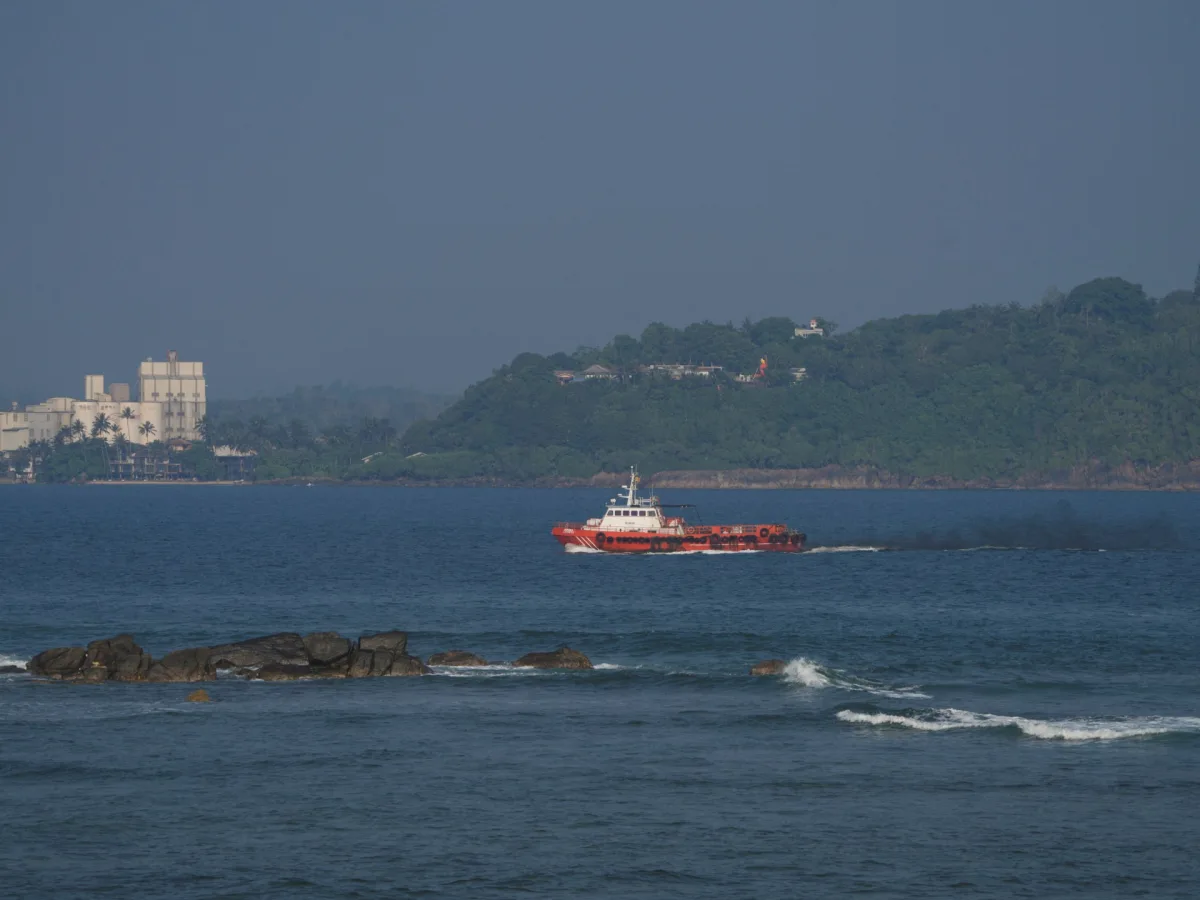 Sri Lanka Safeguards Iranian Ship in Economic Zone Amid Escalating US-Iran Tensions