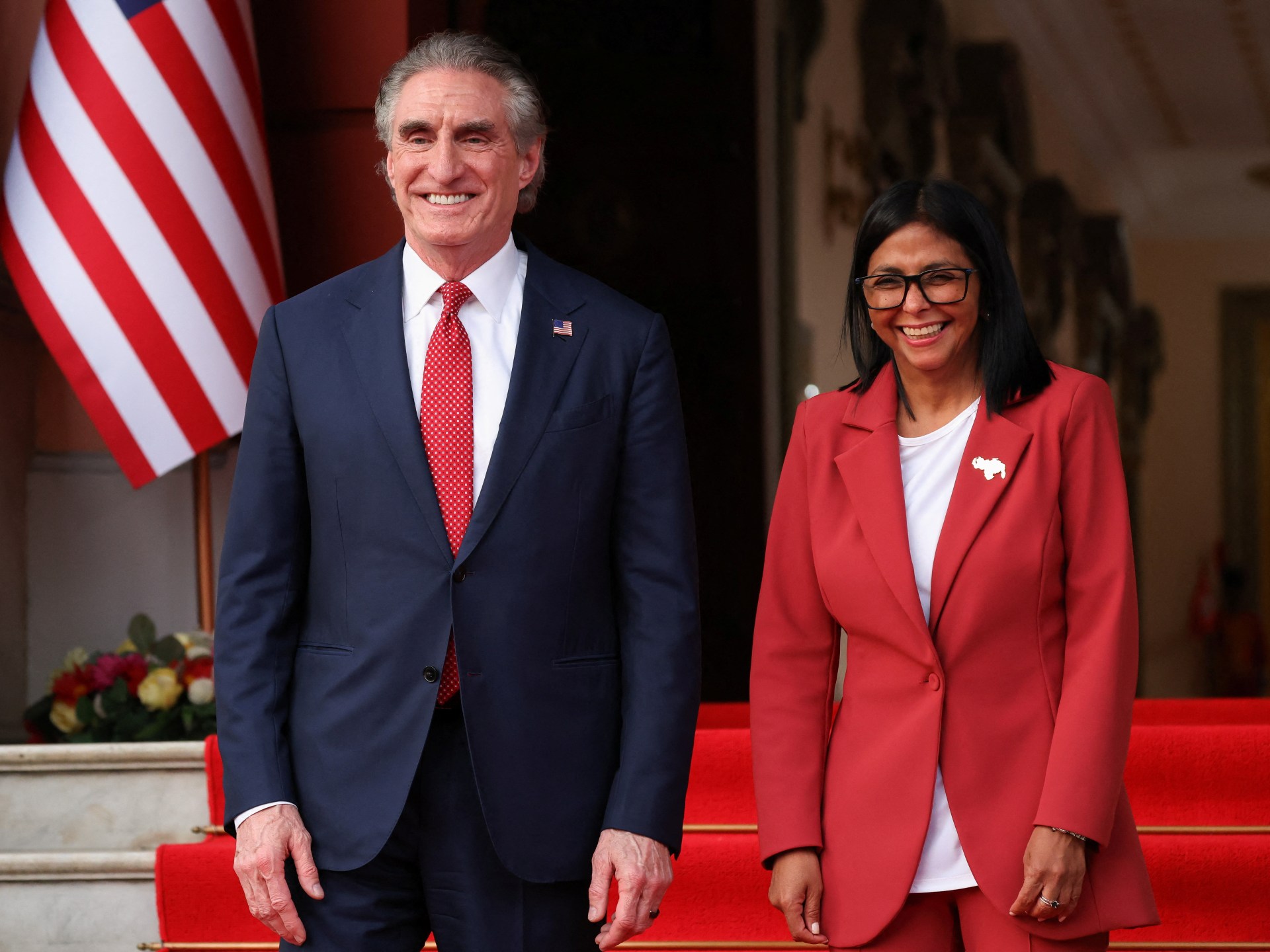 US Interior Secretary's Visit to Venezuela Sparks Talks on Mining Law Overhaul