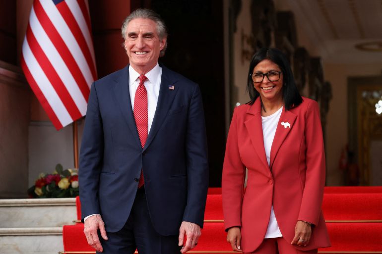 US Interior Secretary's Visit to Venezuela Sparks Talks on Mining Law Overhaul