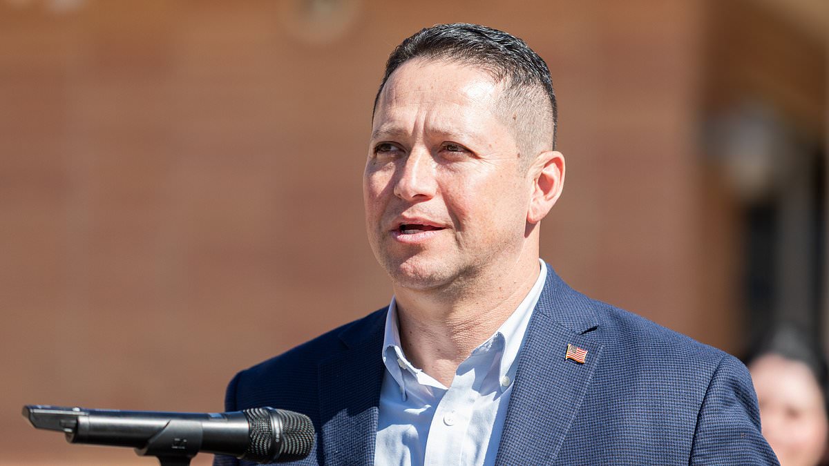 House Republicans Demand Gonzales Resign Over Affair with Late Staffer, Citing 'Mistake' and 'Lapse in Judgment