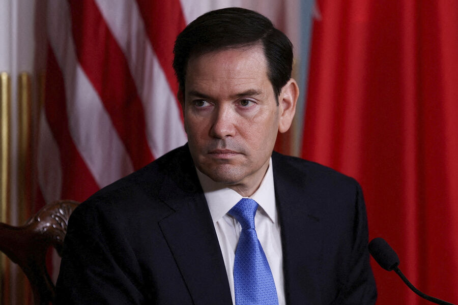 U.S. Officials Warn of Prolonged Conflict with Iran Amid White House Divisions Over Victory Declaration