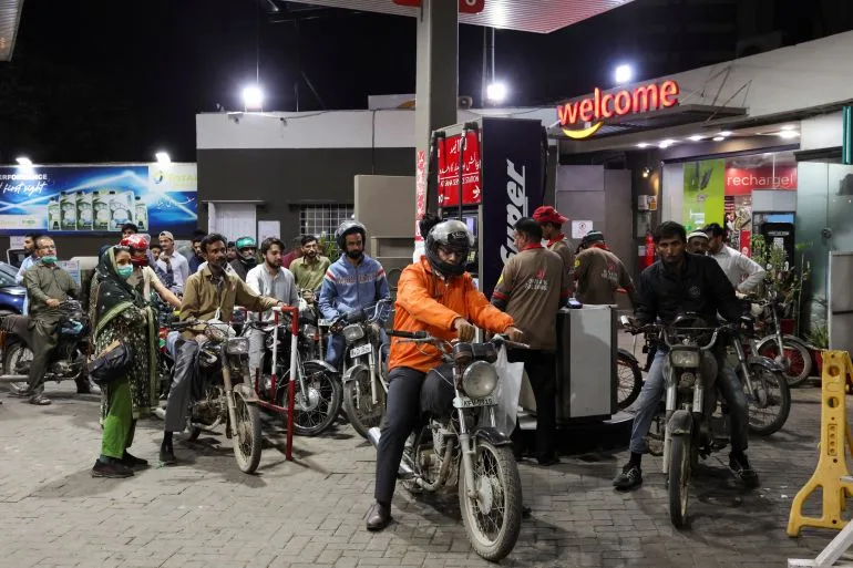 Pakistan Implements Austerity, Fuel Measures in Economic Emergency Amid Middle East Oil Crisis