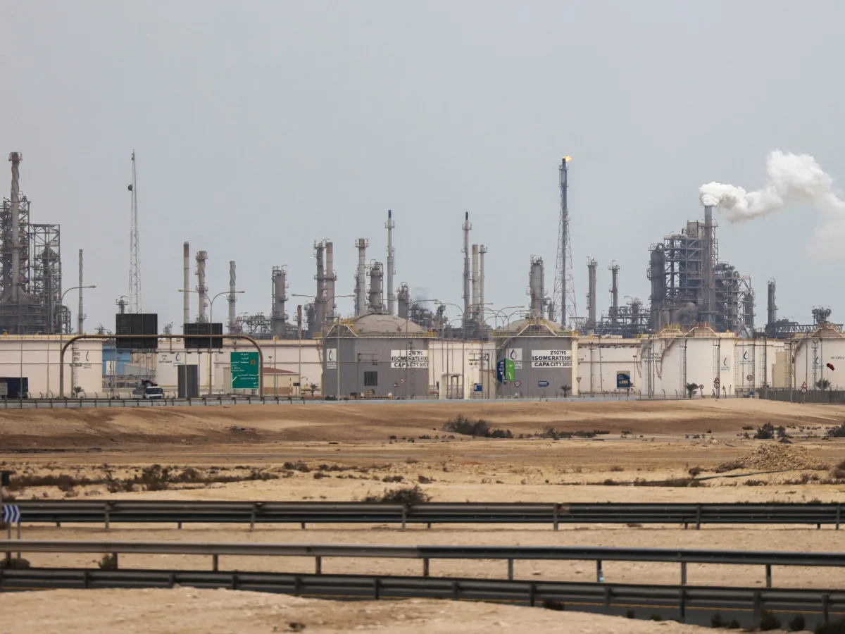 Qatar Rejects Claims LNG Suspension Was Political, Cites Safety Amid Iranian Drone Threat