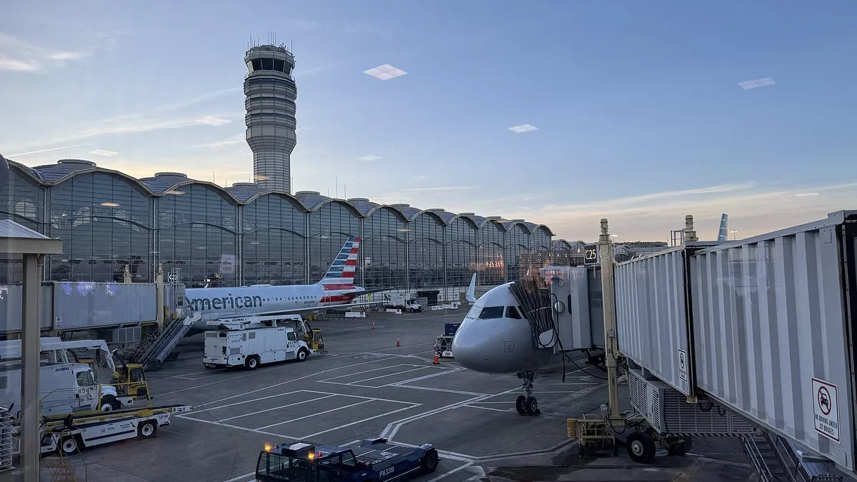 Ground Stop at Washington D.C. Airports After Potomac TRACON Equipment Overheat Causes Chemical Odor