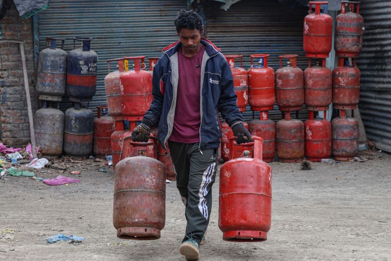Indian Tankers Defy Iran's Blockade in Strait of Hormuz Amid Rising Tensions