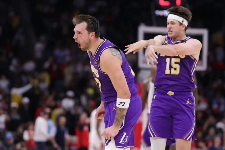 Luka Doncic's 40-Point Performance Powers Lakers to 7-Game Winning Streak as LeBron James Reaches 12,000 Career Rebounds