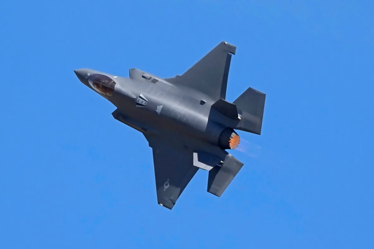 U.S. F-35 Makes Emergency Landing in Middle East Amid Iranian Claims of Shootdown