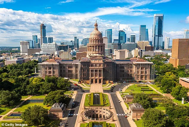 Federal Judge Orders Texas to Include Islamic Schools in Education Voucher Program