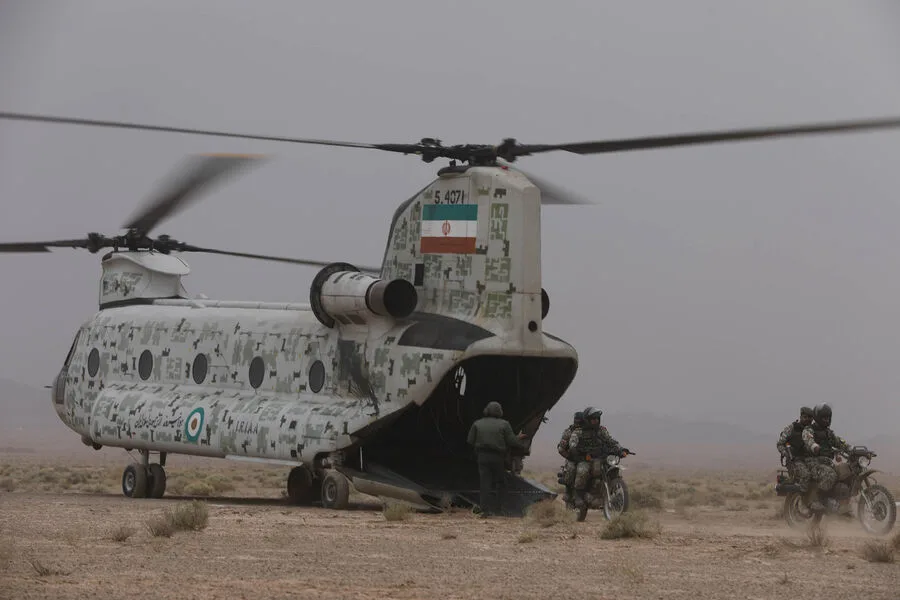 Iran Warns of Closing Strait of Hormuz if US Attacks Power Plants, Heightening Global Tensions
