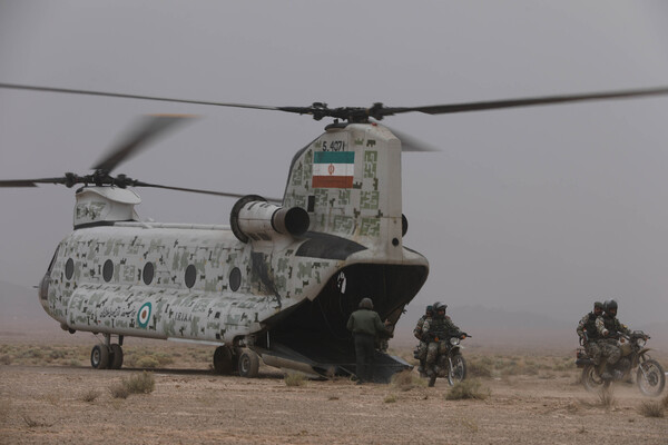 Iran Warns of Closing Strait of Hormuz if US Attacks Power Plants, Heightening Global Tensions