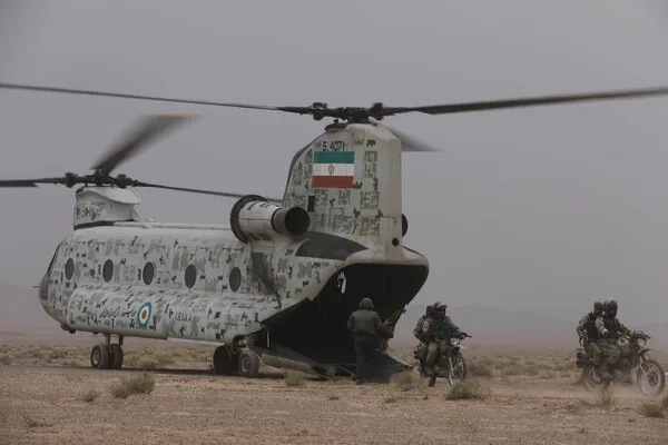 Iran Warns of Closing Strait of Hormuz if US Attacks Power Plants, Heightening Global Tensions
