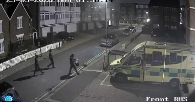 Suspected Antisemitic Attack: Explosions and Fire Near London Synagogue as Ambulances Set on Fire