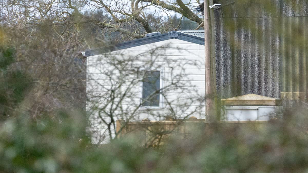 Royal's Massive Mobile Home on Norfolk Estate Ignites Privacy and Privilege Debate