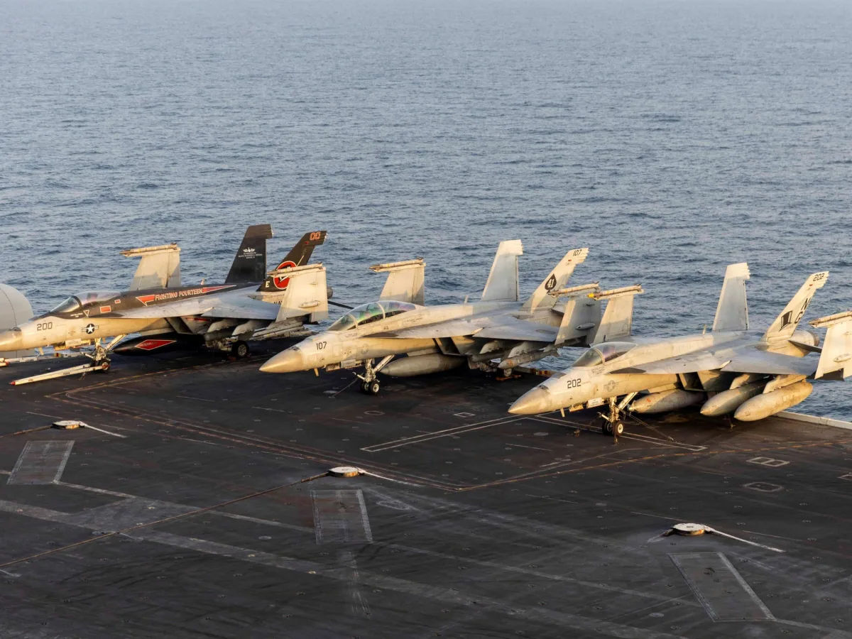 U.S. Escalates Military Presence in Gulf Amid Shift from Air Strikes to Ground Operations in Conflict with Iran