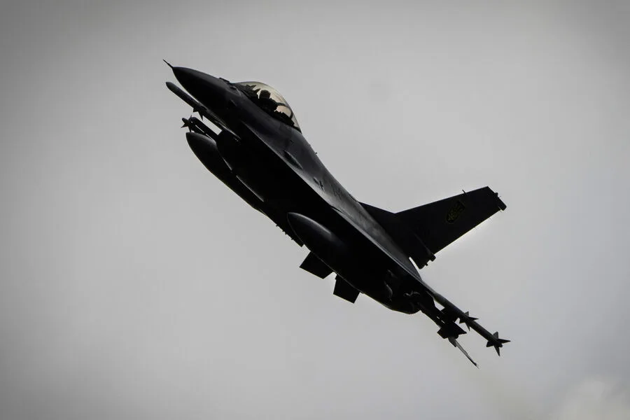 U.S. F-16 Damaged After Entering Iranian Airspace, Emergency Landing in Saudi Arabia as Tensions Escalate Amid Recent Missile Attack