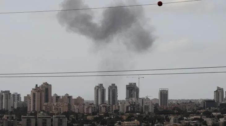 Houthi Attacks on Israel Heighten Risks to Red Sea Shipping Lanes