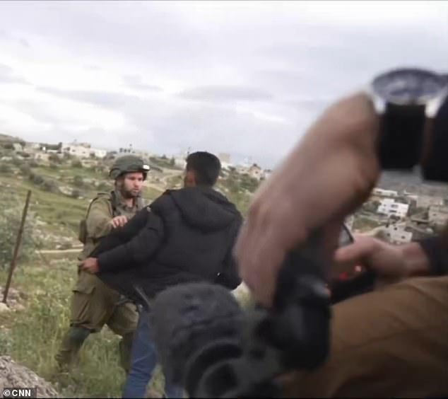 Israeli Soldiers Subdue CNN Journalist in West Bank Standoff Over Alleged Settler Attacks