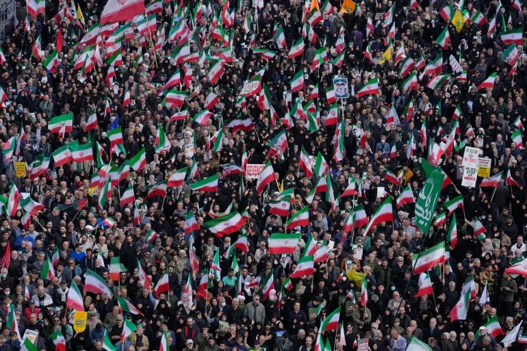 Iran Marks 1979 Revolution Anniversary Amid U.S., Israeli Airstrikes, Raising Symbolic Flag of Resilience