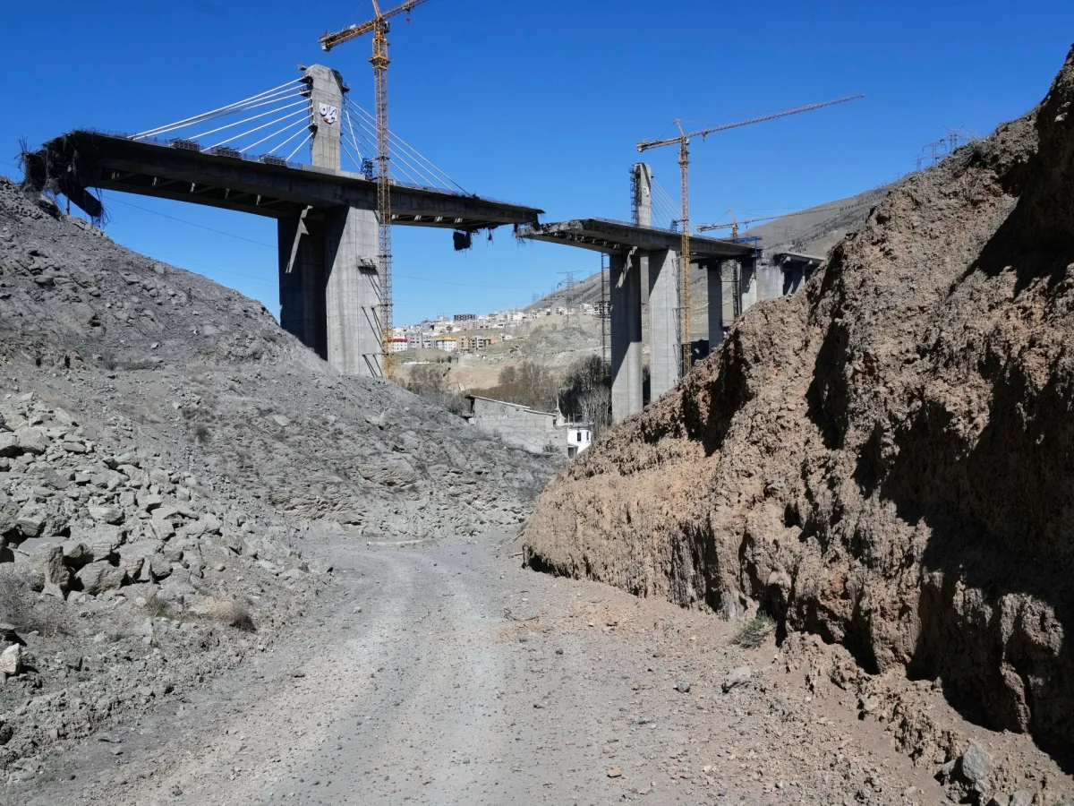 Trump's Escalating Rhetoric Sparks Iran Condemnation Amid Infrastructure Attacks and Legal Concerns