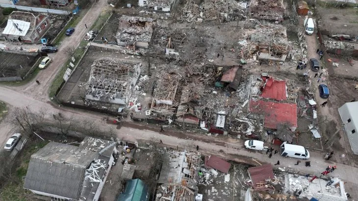 Iranian Missiles Strike Israeli Residential Areas, Marking Escalation in Hostilities