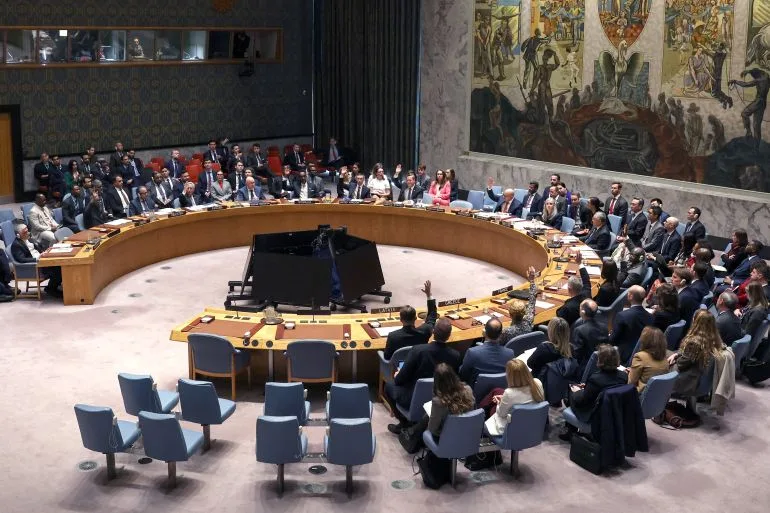 UNSC Deadlock: Russia and China Veto Resolution to Secure Hormuz Shipping, Straining Global Markets