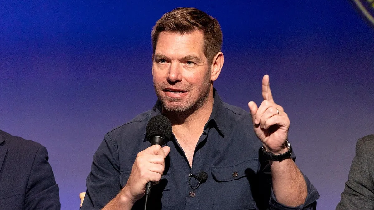 No Pensions for Predators: Sen. Hawley Proposes Bill