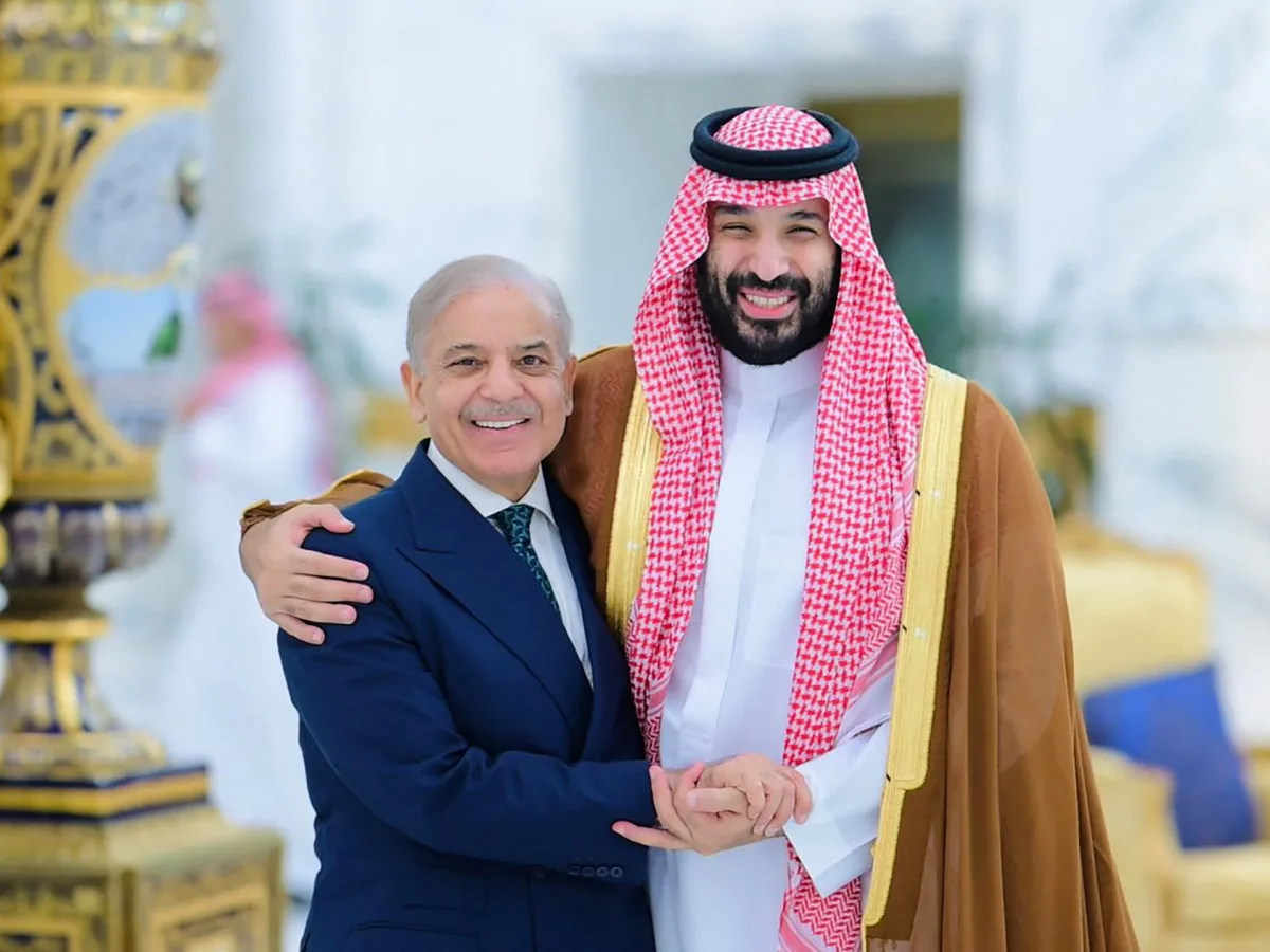 Pakistan's Marshall Munir Teaches Tehran 'Unwavering Resolve' as Ceasefire Deadline Looms