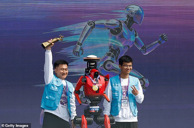Lightning robot shatters marathon world record, leaving humans in dust.