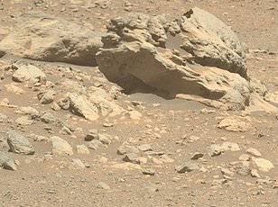 NASA Curiosity Rover Detects New Organic Molecules on Mars
