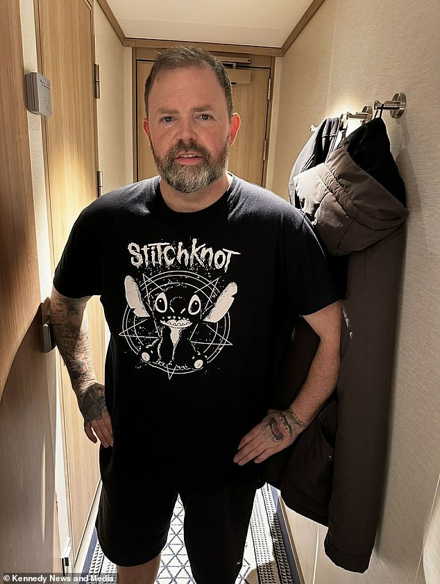 Man loses five stone on Mounjaro before life-threatening gallbladder infection strikes